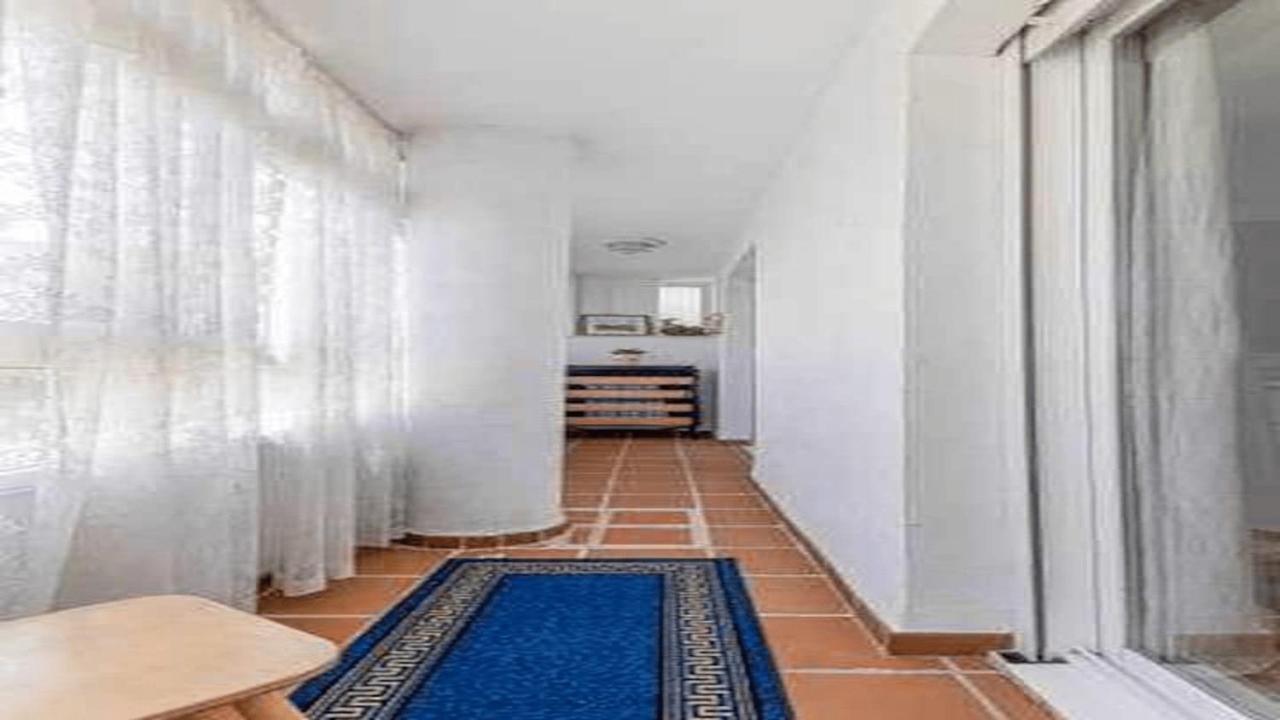 797 Holiday Rentals - Piso Para 4 Con Amplia Terraza Al Jardin Y Al Mar 베날마데나코스타 외부 사진
