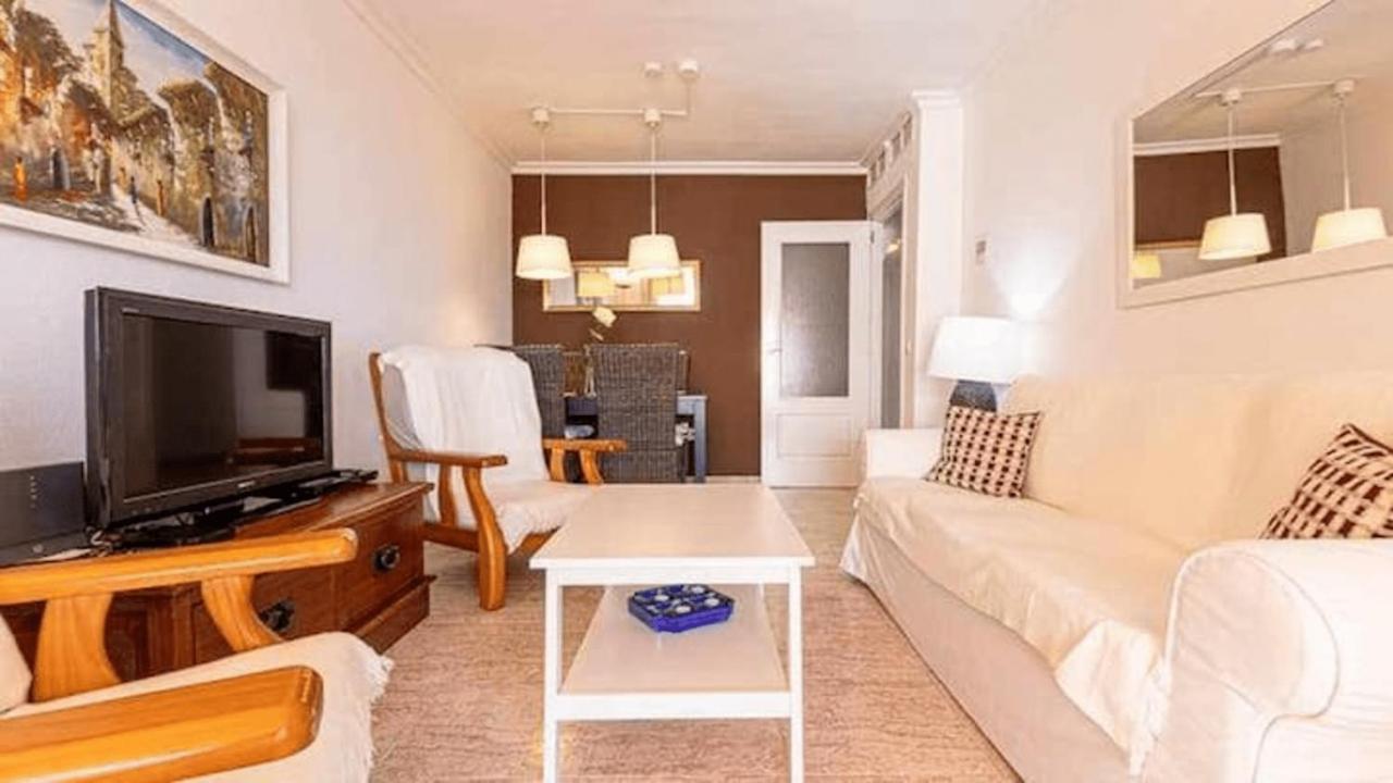 797 Holiday Rentals - Piso Para 4 Con Amplia Terraza Al Jardin Y Al Mar 베날마데나코스타 외부 사진