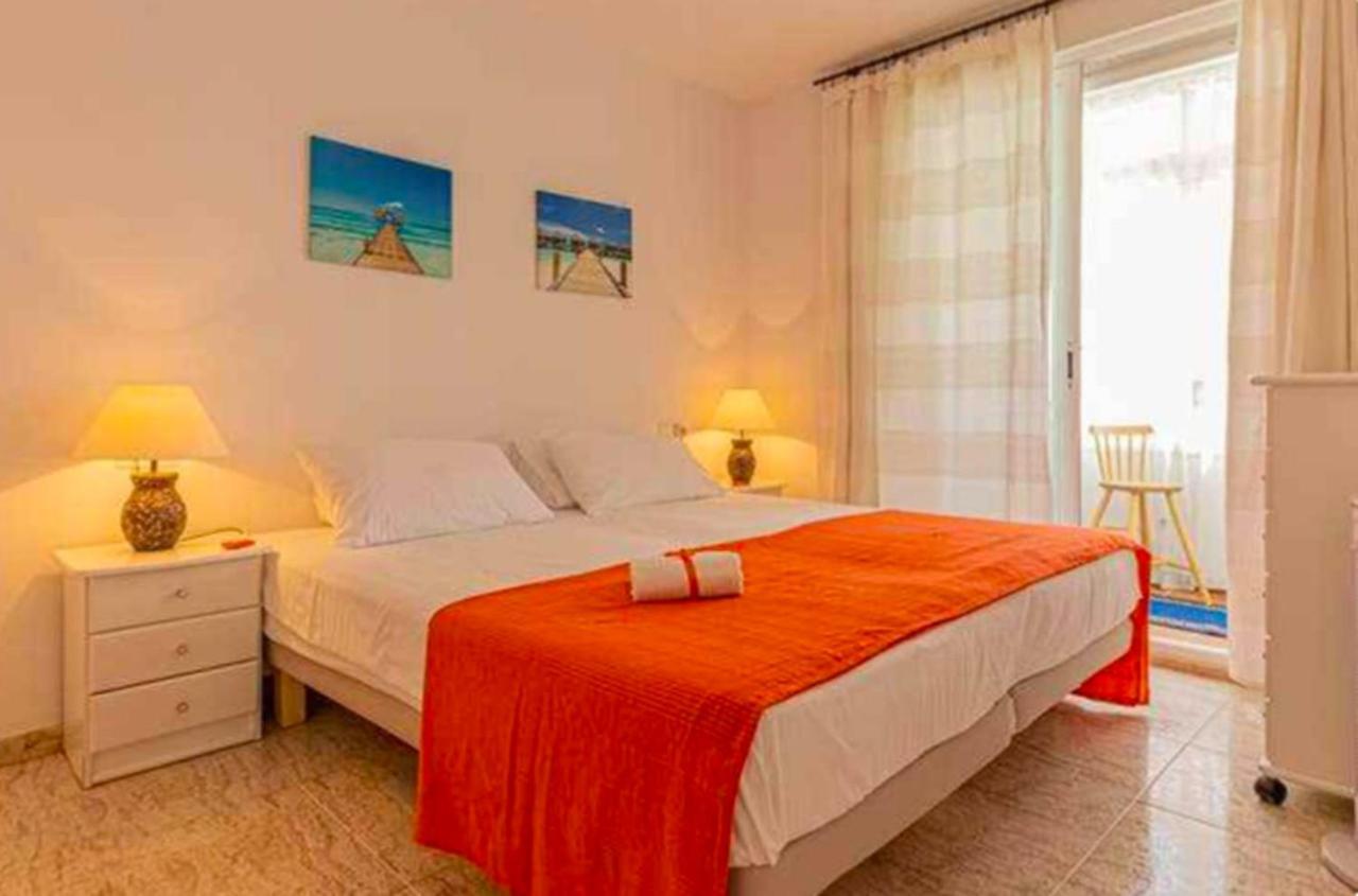 797 Holiday Rentals - Piso Para 4 Con Amplia Terraza Al Jardin Y Al Mar 베날마데나코스타 외부 사진