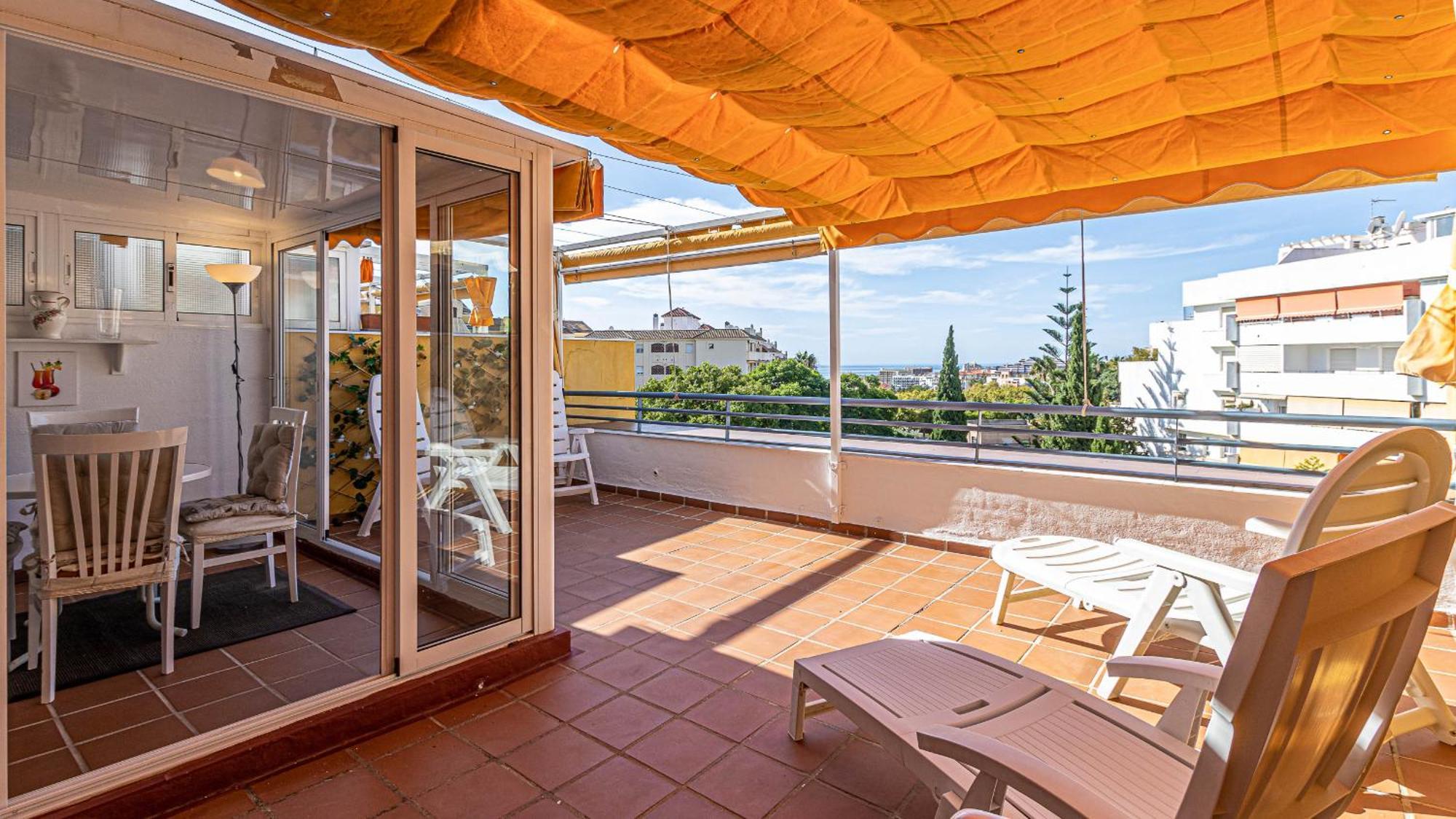 797 Holiday Rentals - Piso Para 4 Con Amplia Terraza Al Jardin Y Al Mar 베날마데나코스타 외부 사진